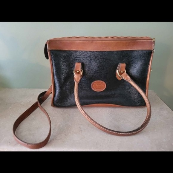 Dooney & Bourke Handbags - Vintage Dooney & Bourke All Weather Leather Purse